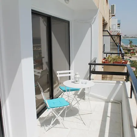 Lazuli Beachfront Penthouse 504 Lárnaka
