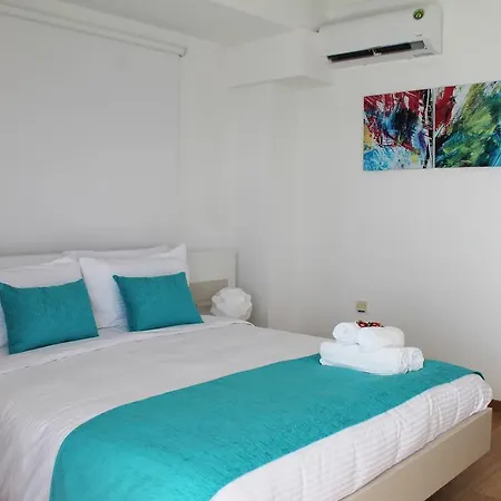 Lazuli Beachfront Penthouse 504 * Larnaca