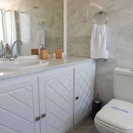 Apartman Lazuli Beachfront Penthouse 504 Lárnaka